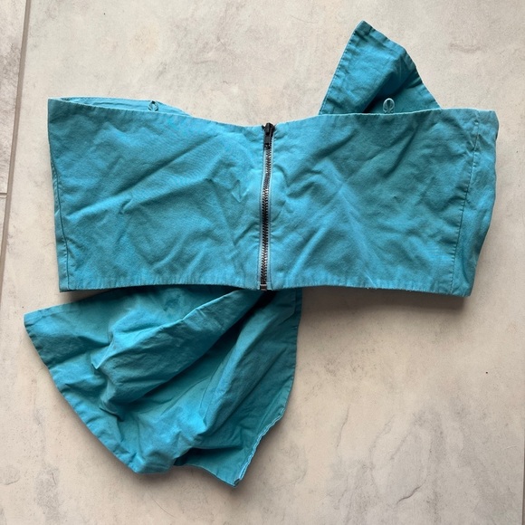 Bassike Knotted Poplin Crop Top - Picture 2 of 5